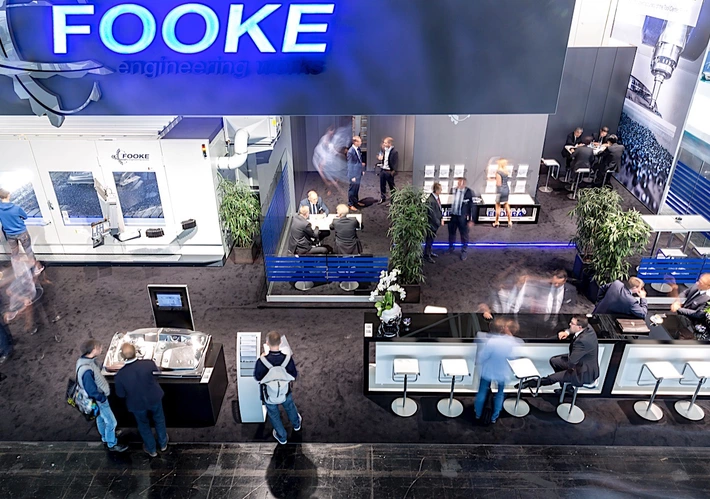 Blick von oben auf den Fooke Messestand